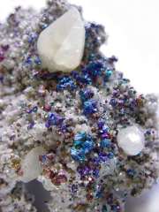 calcite & chalcopyrite on dolomite